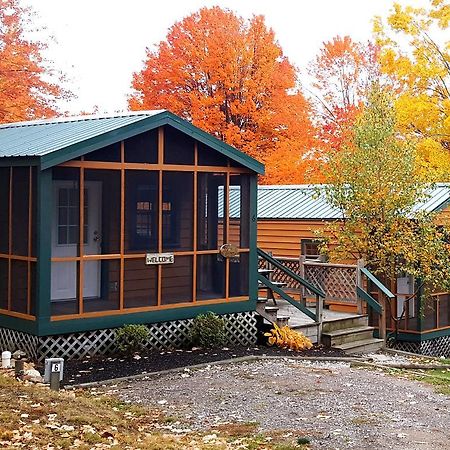Отель Silver Lake Park Campground & Cabins Belmont Экстерьер фото